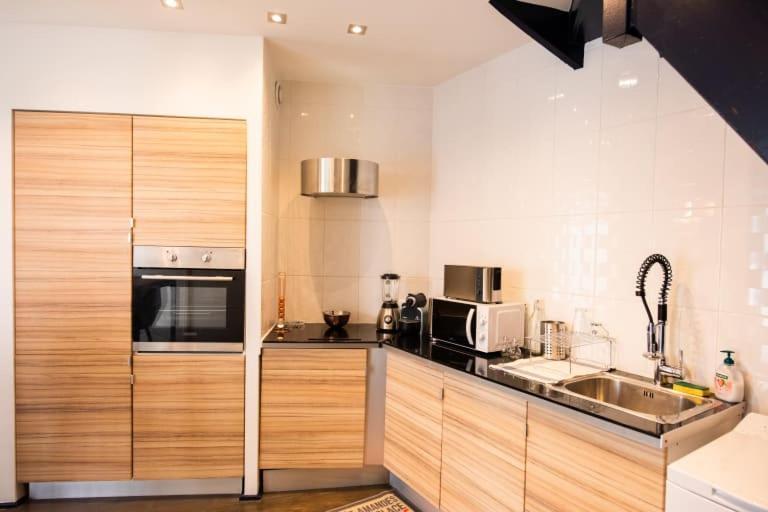 Maison Triplex Jj - Ecrin Verdoyant Au Coeur De Lyon Exterior foto